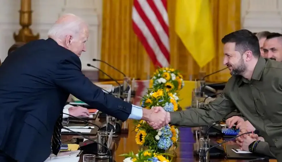 Presidenti Biden zoton ndihmë të re ushtarake prej 325 milionë dollarësh për Ukrainën