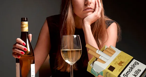 Irlanda  vendos etiketa edhe për alkoolin