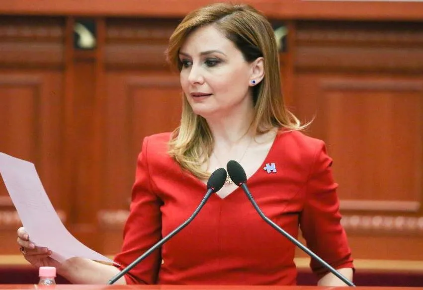 Jorida Tabaku flet për vlerësimin  e Standard&Poor’s për Shqipërinë: Me gjithë daullet e propagandës, shqiptarët nuk fitojnë kurrgjë
