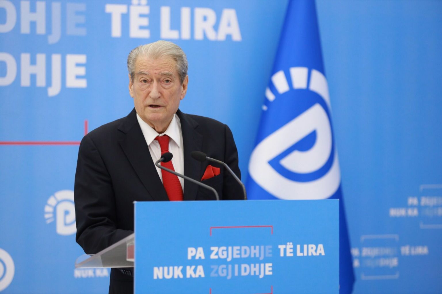 Berisha pas sulmeve në Kosovë: Serbët në Veri kanë 3 herë më shumë të drejta se shqiptarët në Luginën e Preshevës