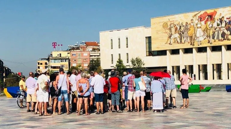 Bumi turistik dështon të sjellë bum ekonomik