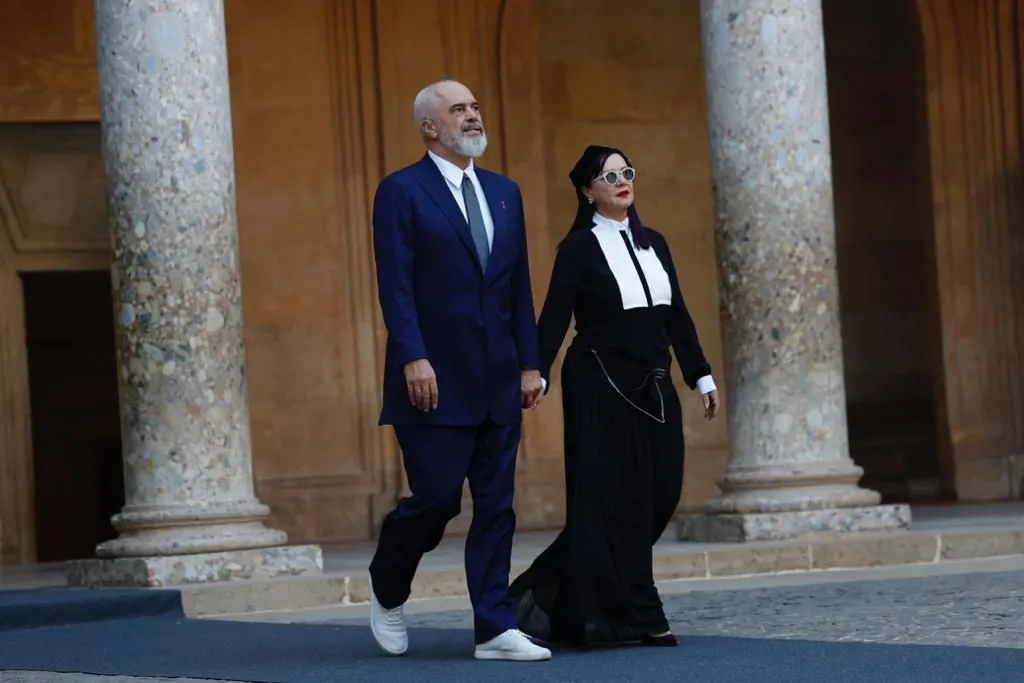 Rama tregon  fotot  nga pritja e organizuar nga mbreti i Spanjës Felipe VI