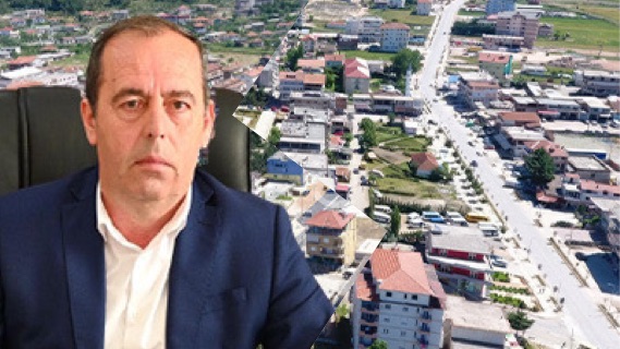 Nuri Belba i Prrenjasit vjedh dhe të varfërit, i jep 400 MLN Nand Çaushit