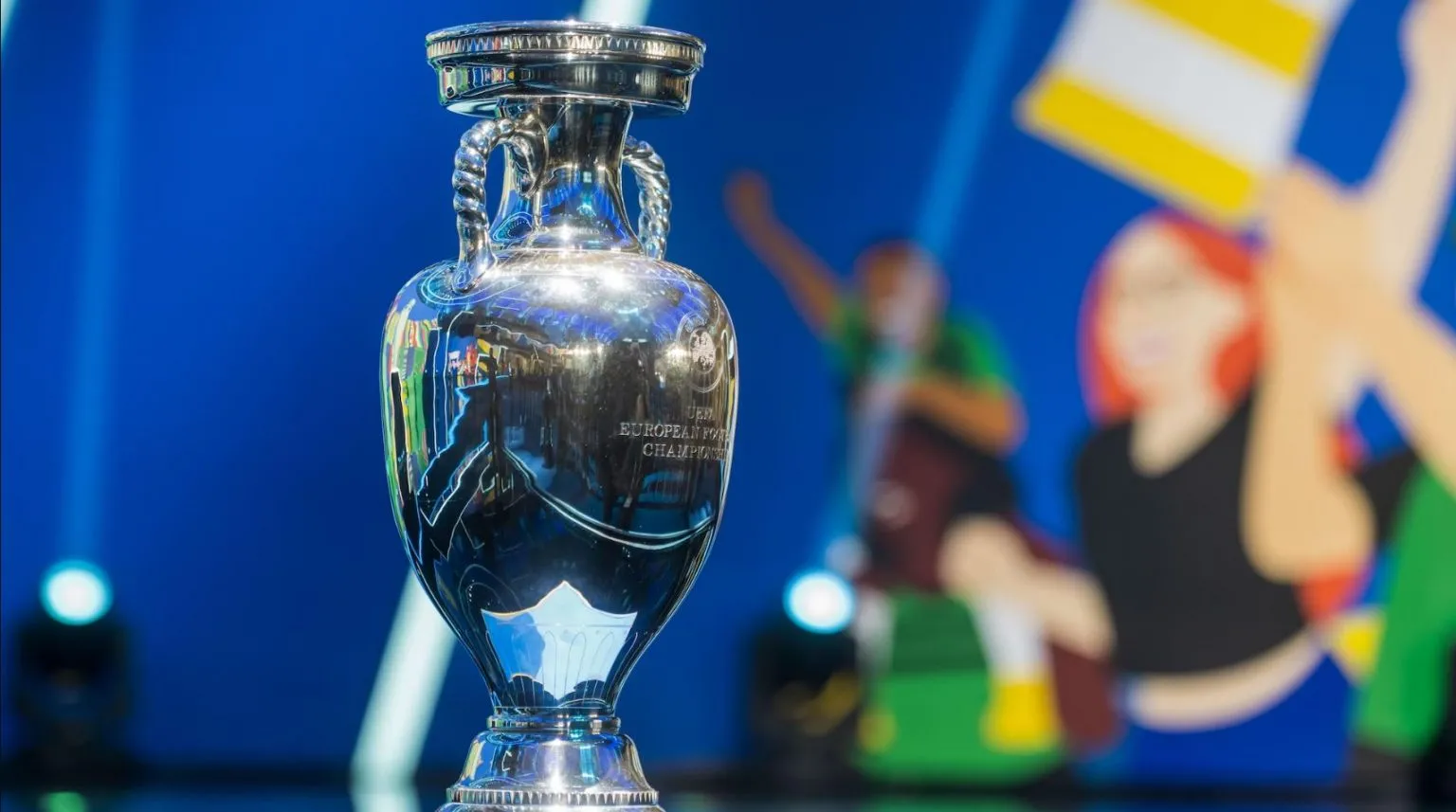 Zyrtare nga UEFA : Britania e Madhe organizatore e Euro2028