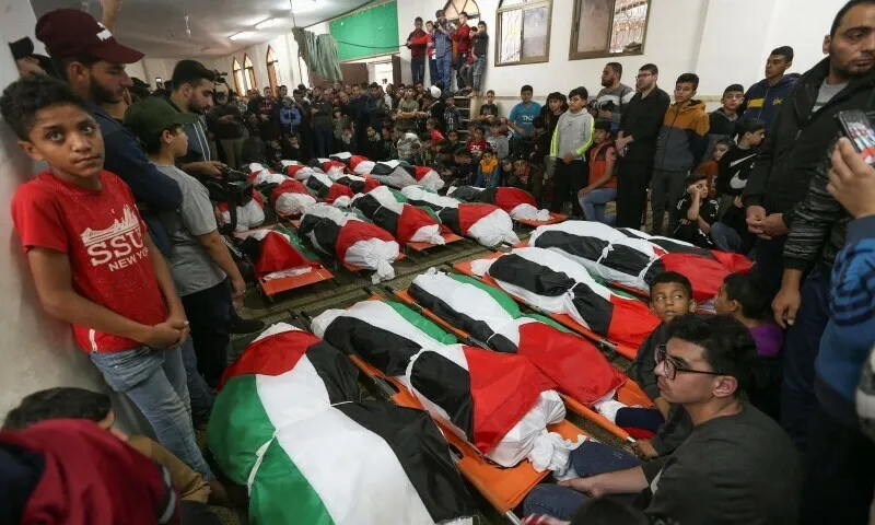 900 të vdekur në Palestinë nga sulmet izraelite, 260 fëmijë dhe 230 gra