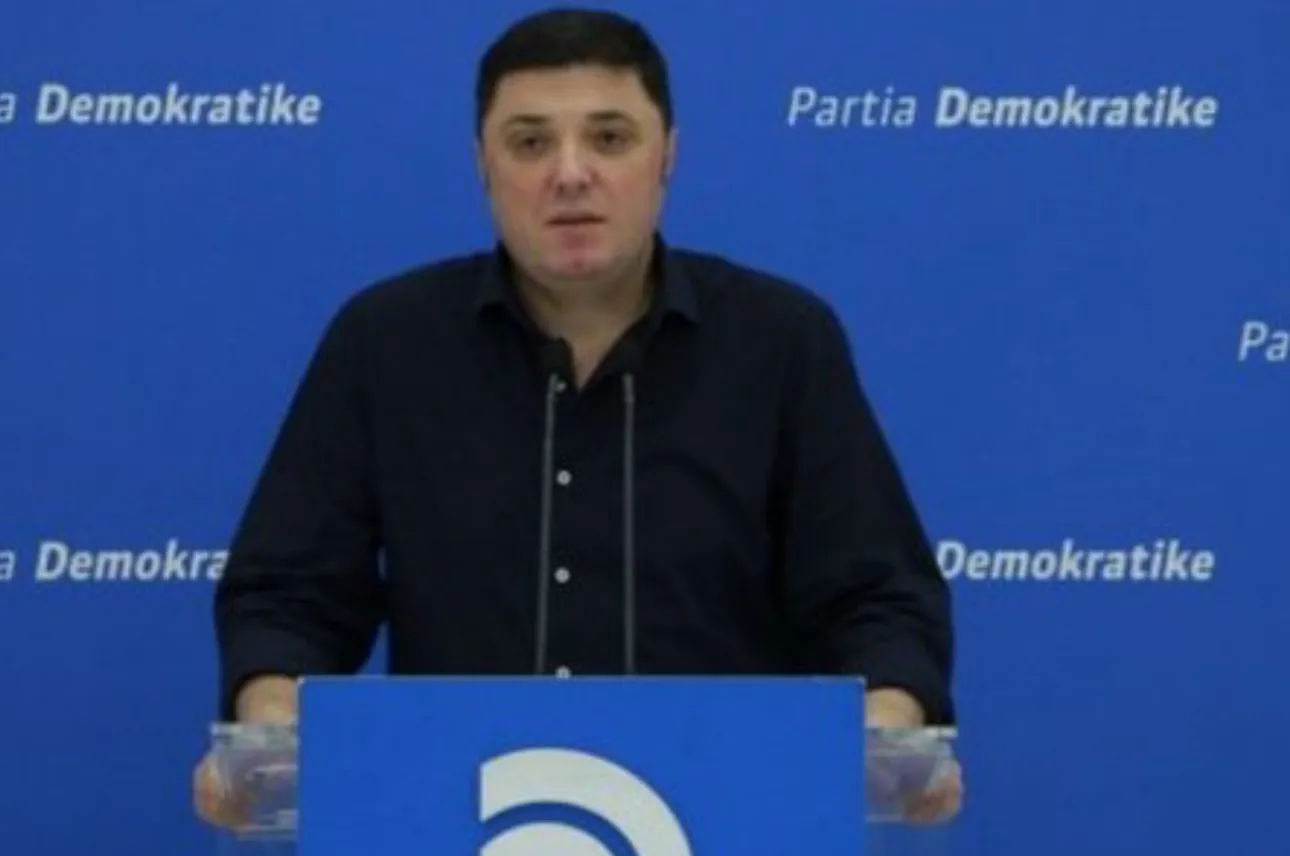 Nënkryetari i PD: Shqipëria nuk ka zë për sulmin e Serbisë