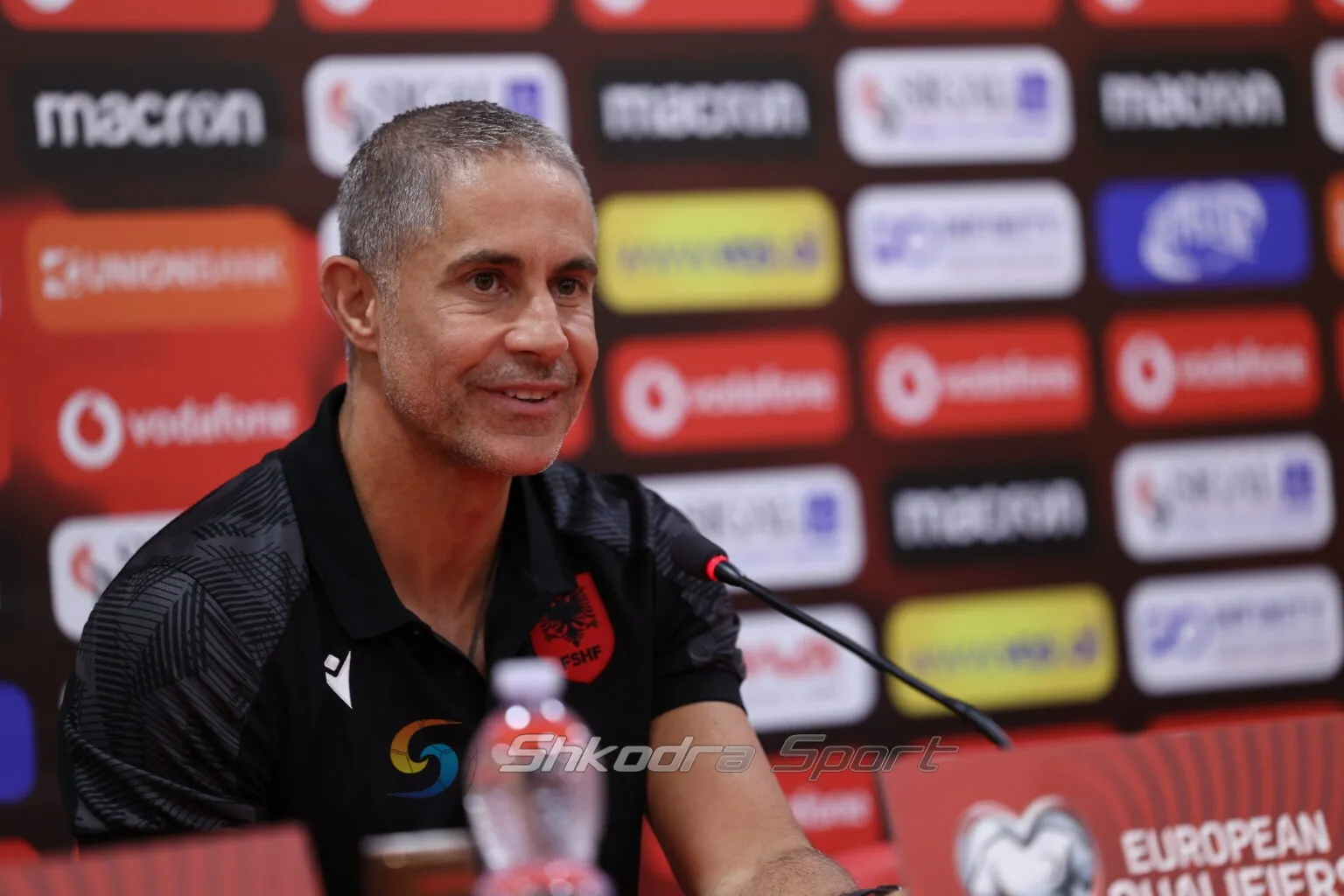 Sylvinho  konfirmon mungesën e Brojës: Më vjen keq, nuk është gati