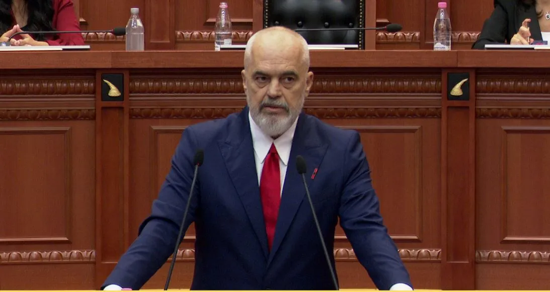 Rama  flet për rezolutën dhe sulmon opozitën : “Planeti non grata” lëshon mbetje toksike në ajër