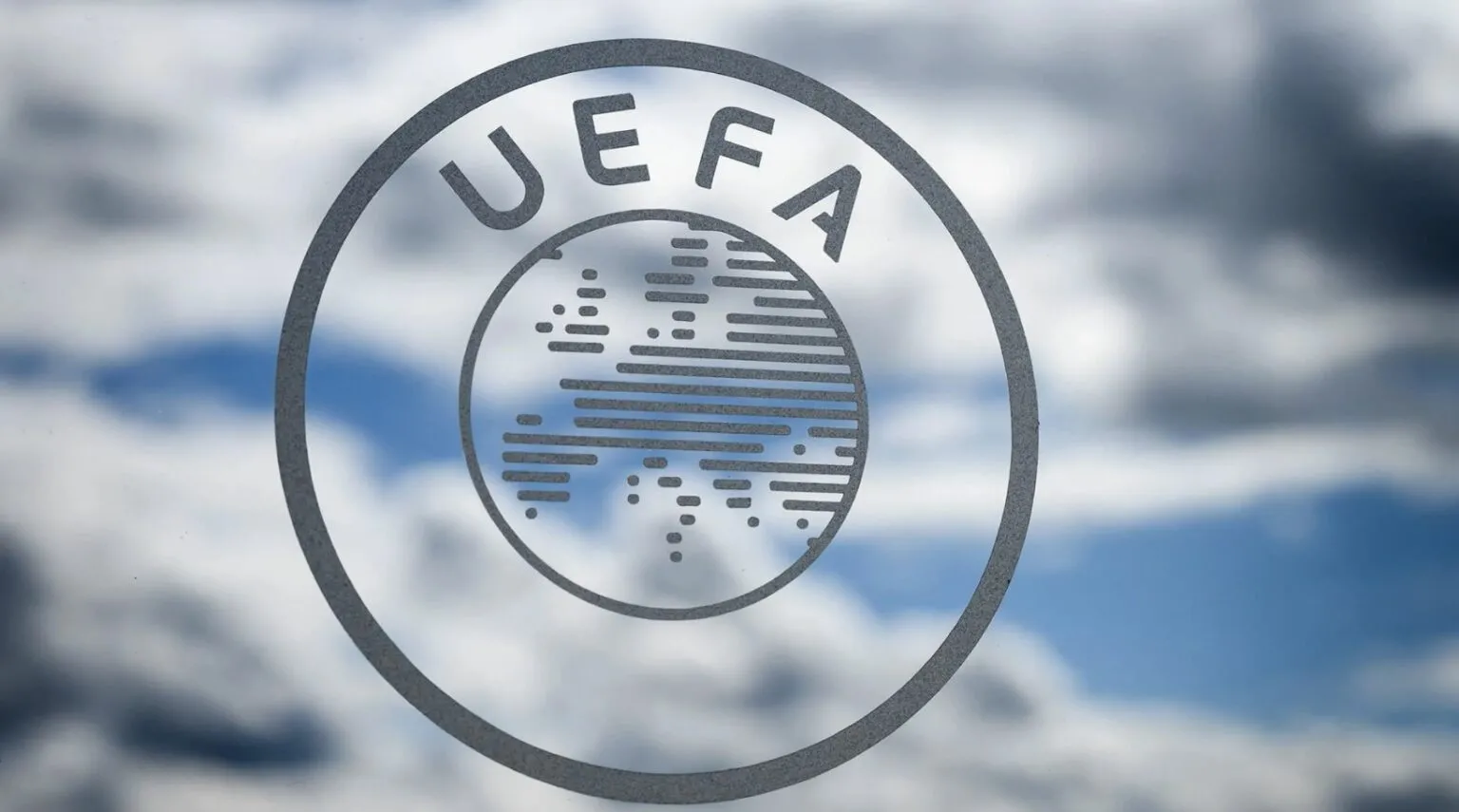 UEFA shtyn sfidën  e Izraelit me Kosovën