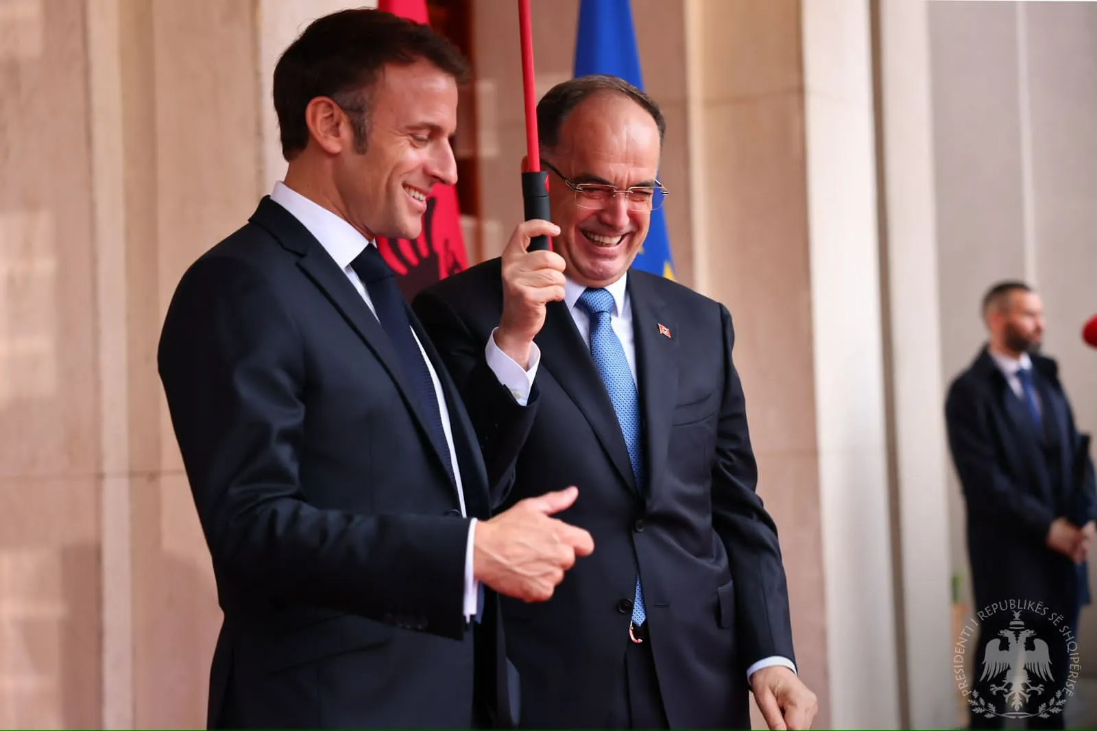 Zbardhet takimi i Begajt me presidentin Macron