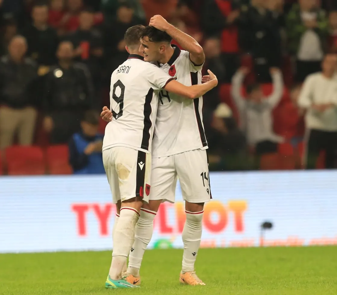Muçi dyfishon shifrat me një gol fantastik (VIDEO)