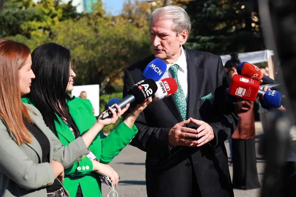 Ish-kryeministri Berisha: Ramës do t’i përgjigjemi me çdo formë…