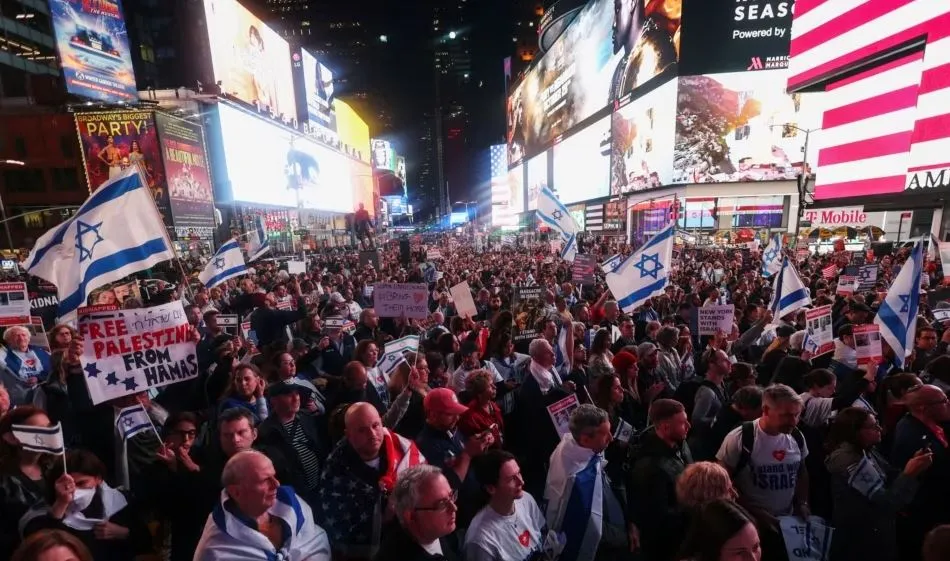 Qindra protestues në New York kërkojnë lirimin e pengjeve nga Hamasi