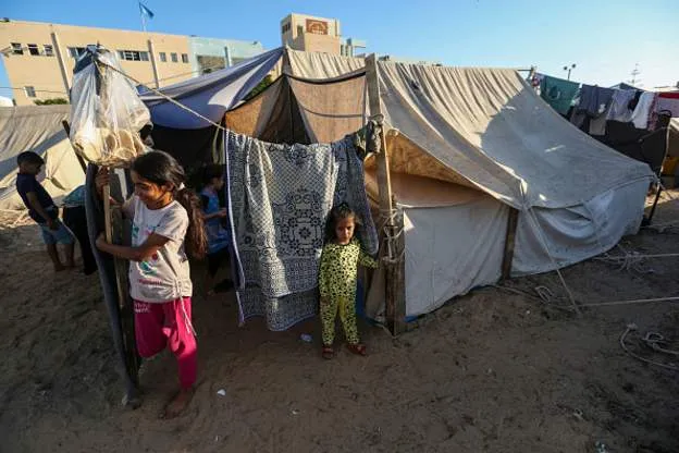 Drama që po sjell lufta, jeta e vështirë në kampet e strehimit në Gaza, nuk ka ujë të pijshëm dhe ushqimi është i kalbur