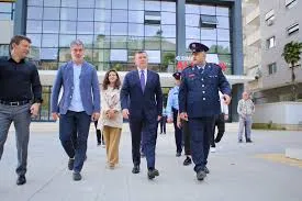 Ministri Balla :  Prioritet  i policisë, siguria në shkolla dhe lufta kundër shpërndarjes së lëndëve narkotike