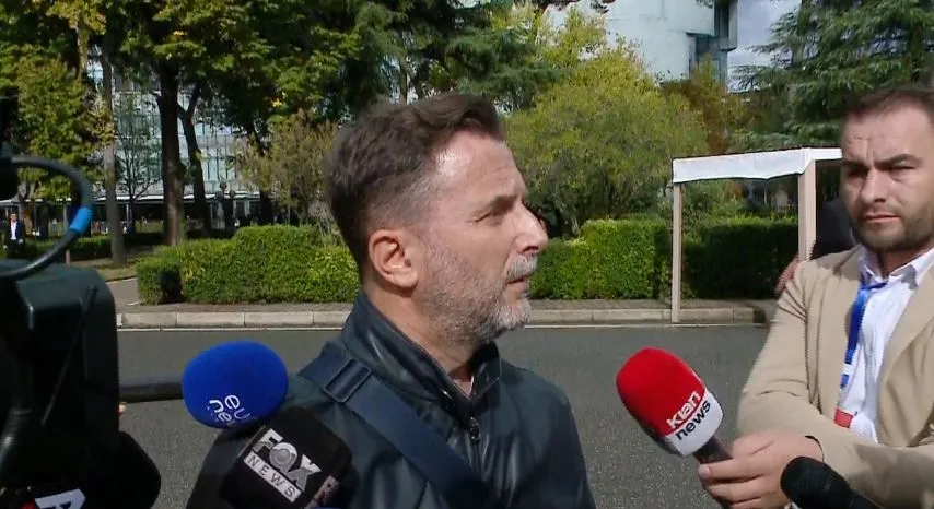 Kaosi  i  opozitës  në Kuvend, Braçe:  Bardhi ka axhendë tjetër, të vijë e të ulemi në diskutim për Komisionet Hetimore