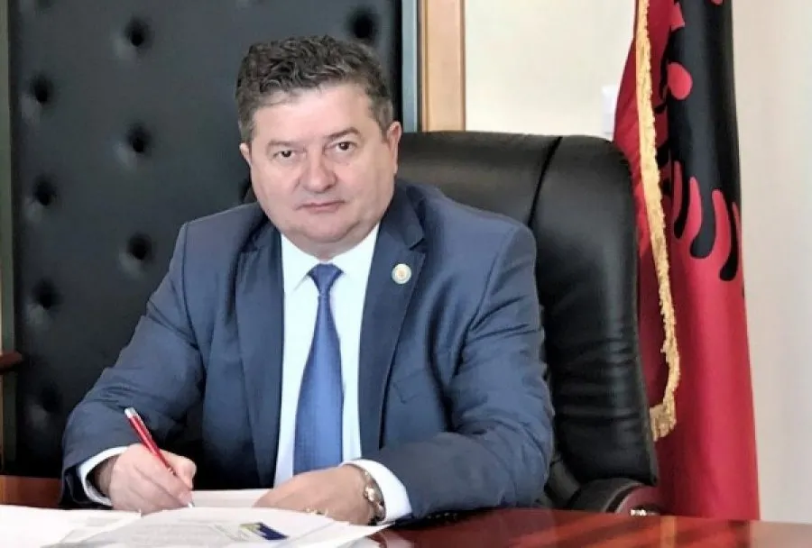 Pezullohet nga detyra Kryetari i Urdhrit të Stomatologut