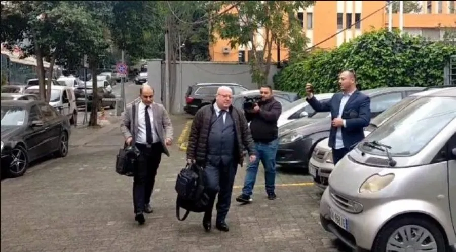 Avokatët e Berishës: Gjykata nuk ka zbardhur vendimin…