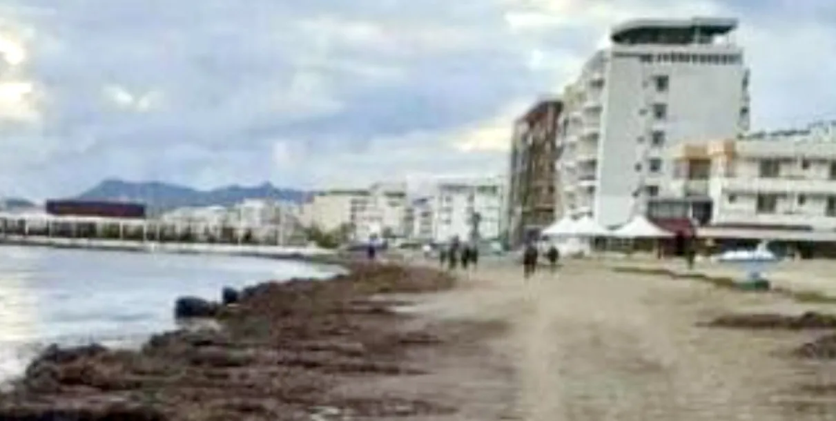 DURRËS/ Gjendet e pajetë një grua në plazh