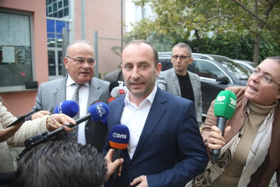 Kryebashkiaku i Kuçovës,  Hajdari merret i pandehur nga SPAK