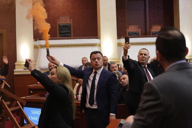 Komisioni i Etikës përjashton për 10 ditë 4 deputetët e PD