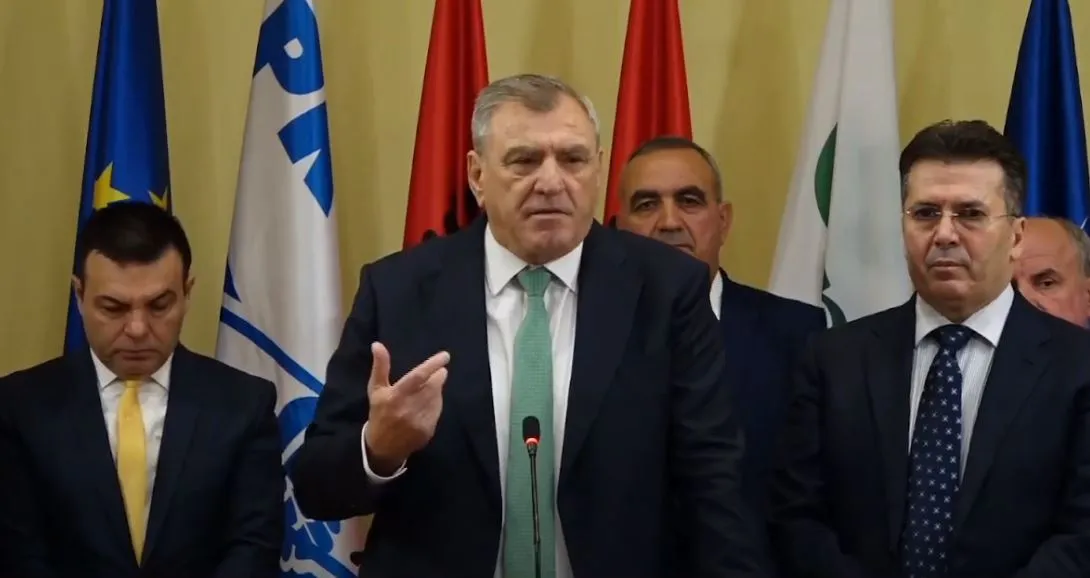 Duka:  Berisha e Basha të lënë menjanë hallet individuale! PD mbi çdo emër