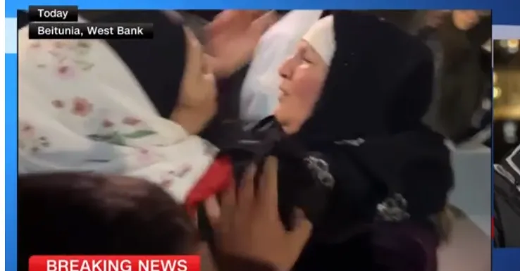 Vajza palestineze takohet  me nënën e saj 10 vjet pas arrestimit