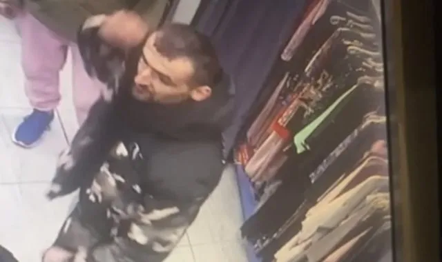 VIDEO/Dalin pamjet e ngacmimit seksual të 19-vjeçares në punë