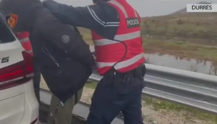 EMRAT/ Morën peng shokun për një borxh, si u shpëtua 30 vjeçari…