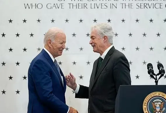 Presidenti Biden dërgon njeriun më të besuar për të negociuar për armëpushimin mes Izraelit dhe Hamasit