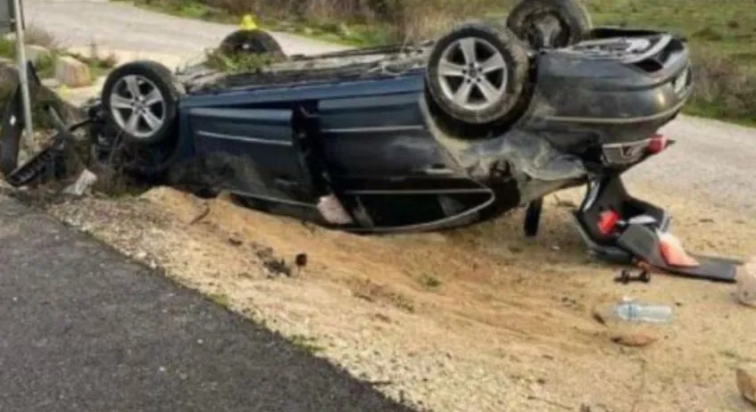 FOTO/Përmbyset makina me targa te huaja në aksin Sarandë-Kardhiq, zhduket shoferi