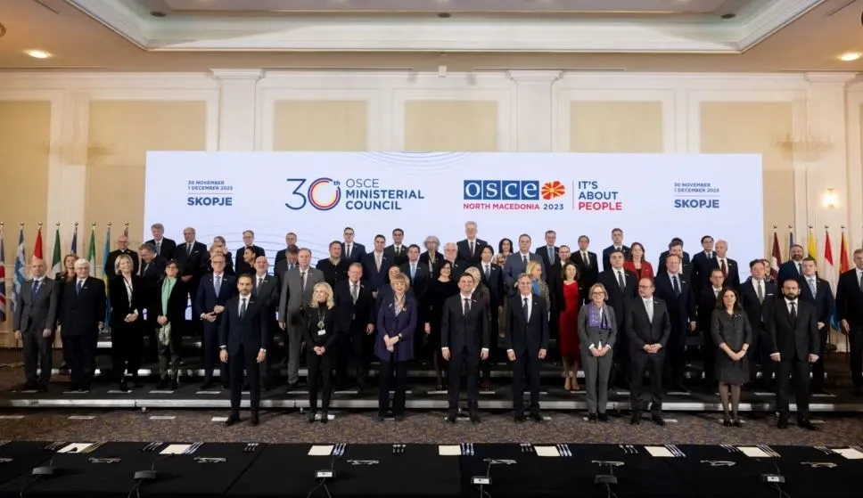 Shkup/ Nis punimet, mes debateve për ftesën, i pranishëm edhe Lavrov