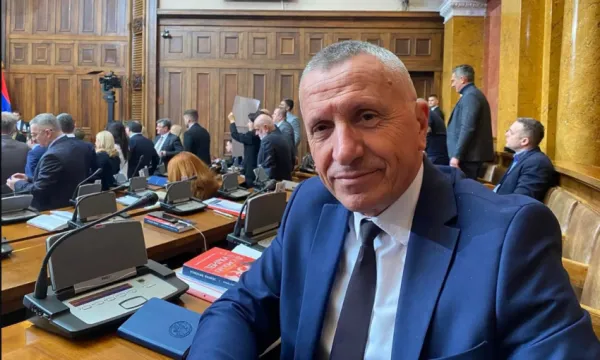 Siguroi një mandat në parlamentin serb, Kamberi pas fitores: Sa herë që hyja në ring, gjysma e audiencës ishte aq e ekzaltuar për të më parë të vrarë