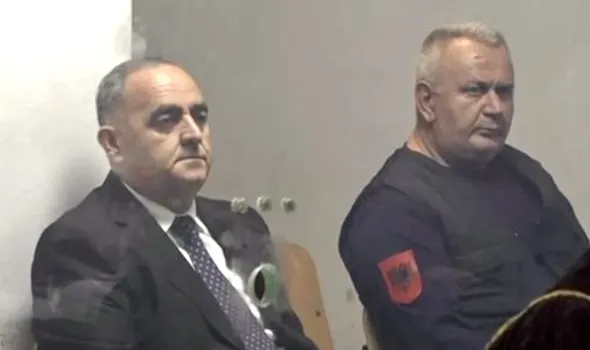 SPAK “zbërthen” celularin e Kokaveshit, zbulohen pazaret për votat dhe “letrat greke” duke fundosur Belerin