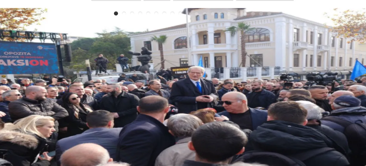 Kuvendi autorizoi arrestimin e tij, Berisha në protestë: Rrëzimi i Ramës, misioni ynë