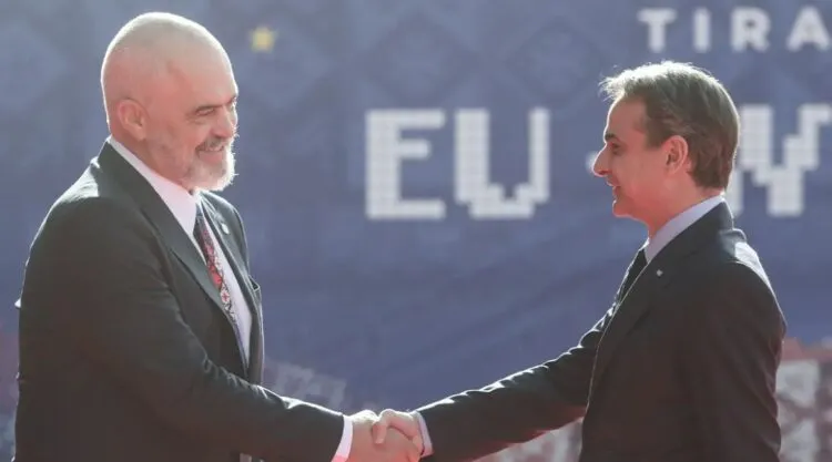 Gazeta  greke: Rama tërhiqet pas presioneve të Mitsotakis