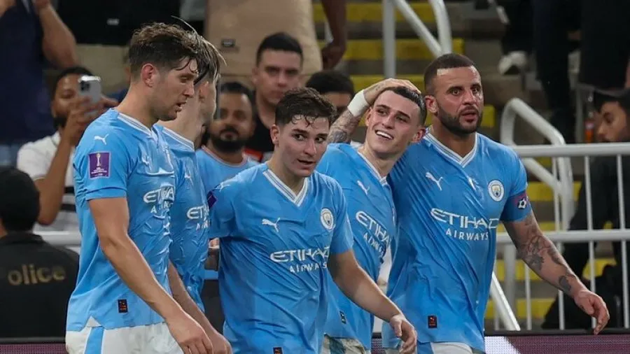 Manchester City fiton Botërorin e Klubeve