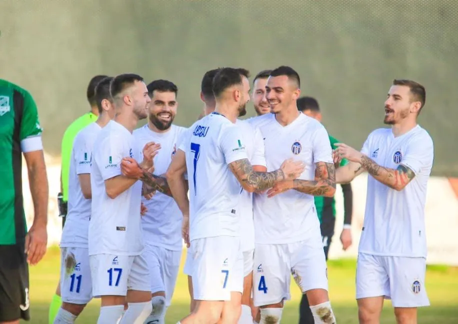 Tirana e pamëshirshme, mund me 5 gola Egnatian kryesuese