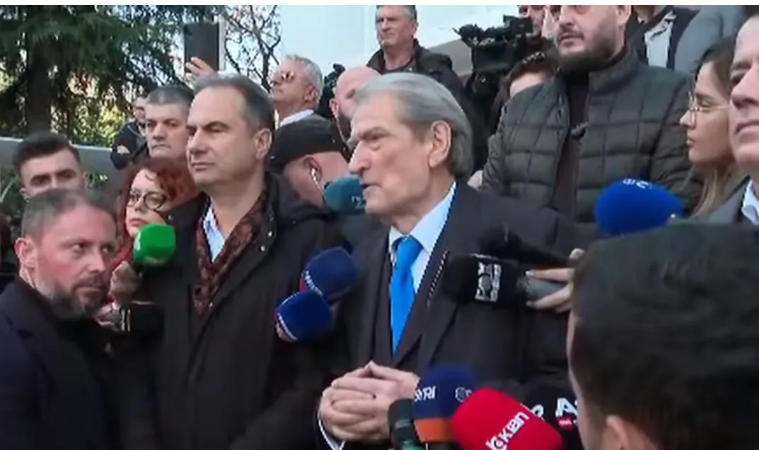 Berisha nga selia e PD: Nisin protesta në çdo skaj, sot fillon kapitulli i ri