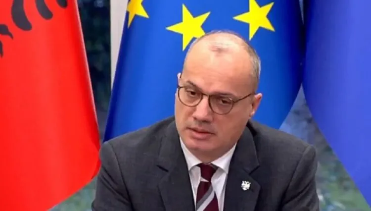 Ministri Hasani flet për çështjen e detit me Greqinë: Presim autorizimin e Presidentit