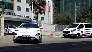 E rëndë në Durrës,  familjarët gjejnë 39-vjeçarin të vetëvarur në shtëpi