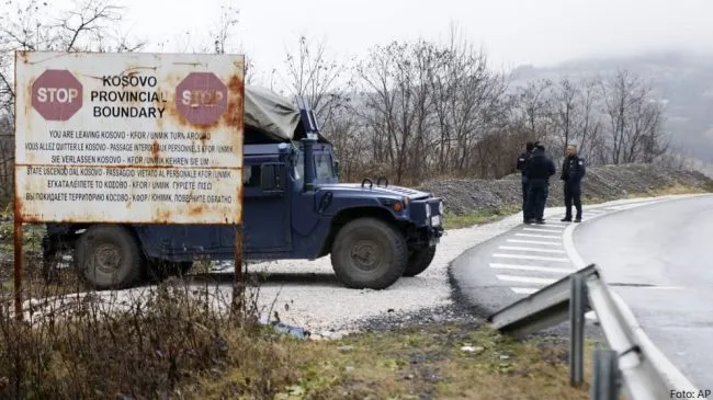 Policia e  Kosovës  arreston një serb pas shkëmbimeve me armë në veri