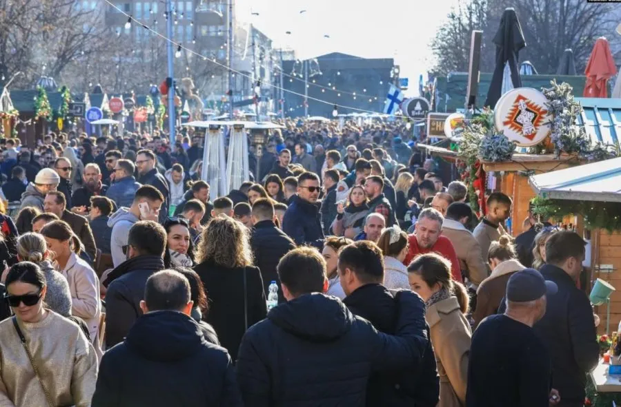 Kosovë: Udhëtime pa viza, koncerte, teatro dhe ushqime