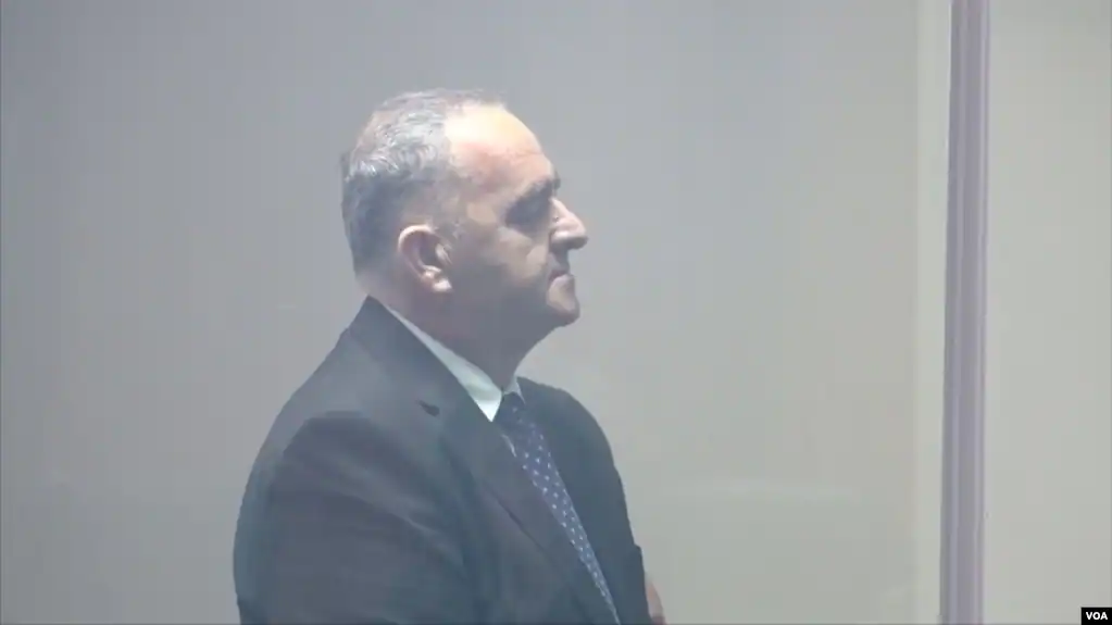 Fredi Beleri del nga burgu për disa orë