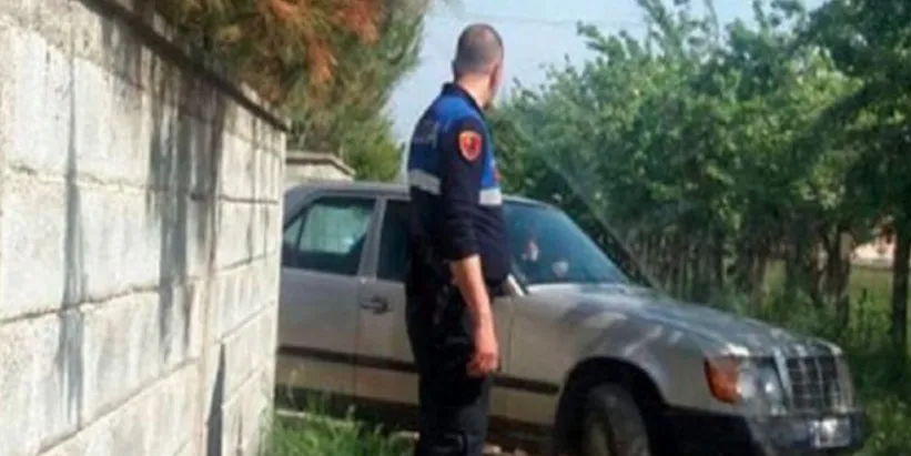 E rëndë në Mat, babai i tre fëmijëve gjendet i varur në kasolle