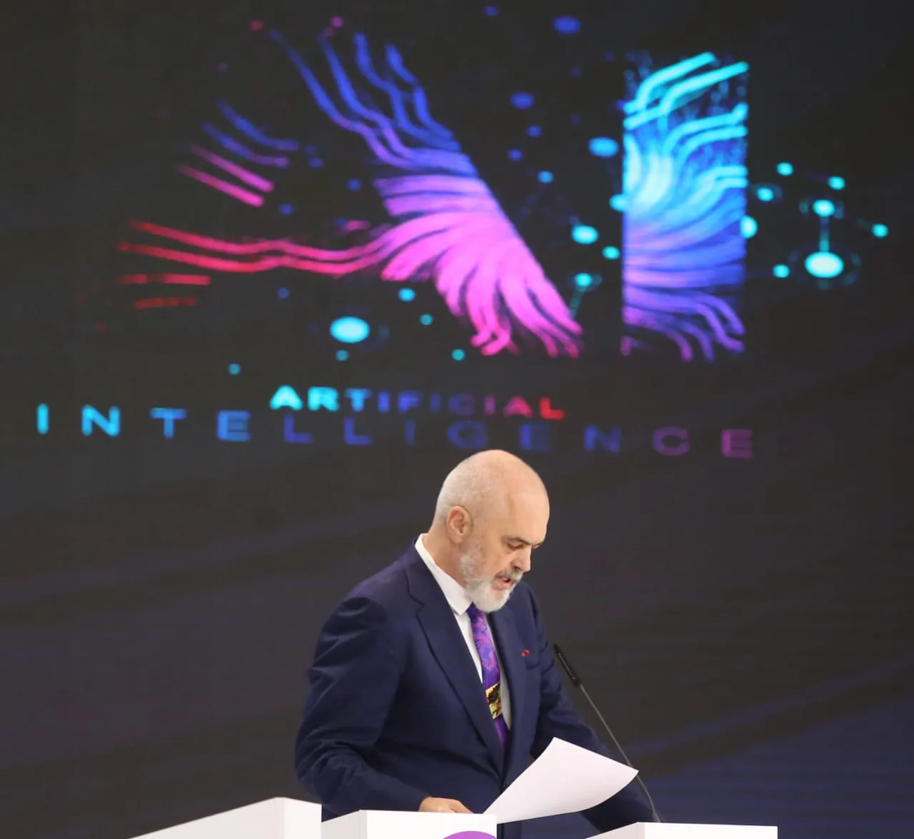 Rama: Karrigia e pushtetit është një kafshë e egër. Po e le të të hyjë në trup, të mbush xhepin, por të merr mendjen