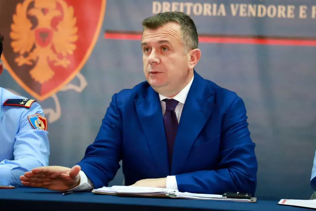 Ministri Balla mesazh për punonjësit e rendit: Policia do të rrisë vigjilencën gjatë festave të fundvitit