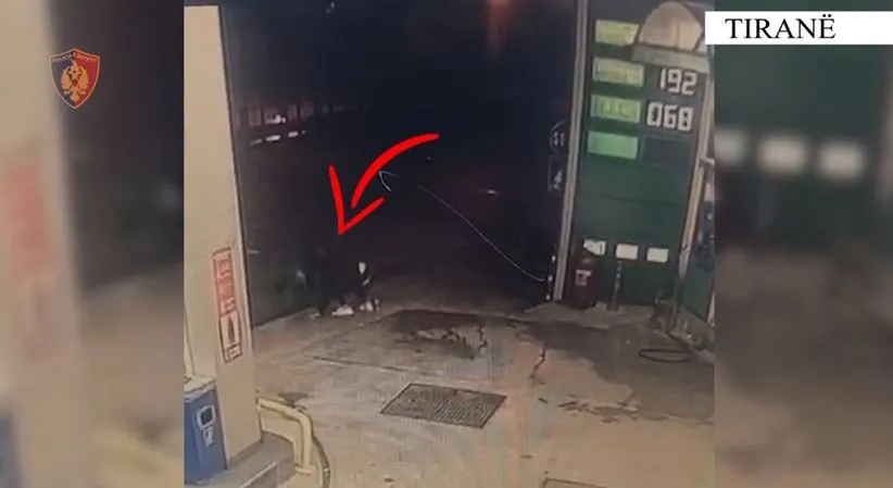 Tiranë/Dhunuan dhe grabitën punonjësin e karburantit,  arrestohen dy  të rinjtë
