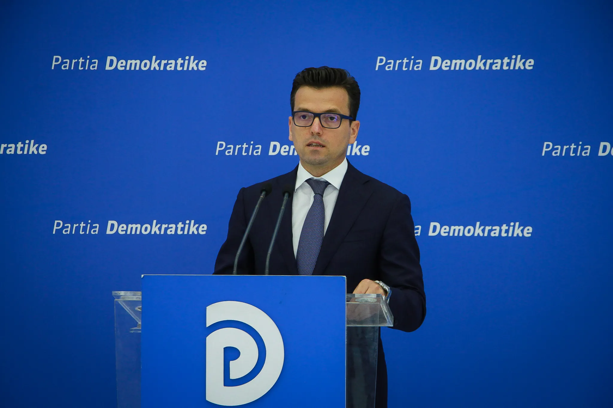 Agron Shehaj krijon forcë të re politike: Në PD nuk shoh të ardhme dhe as alternativë!