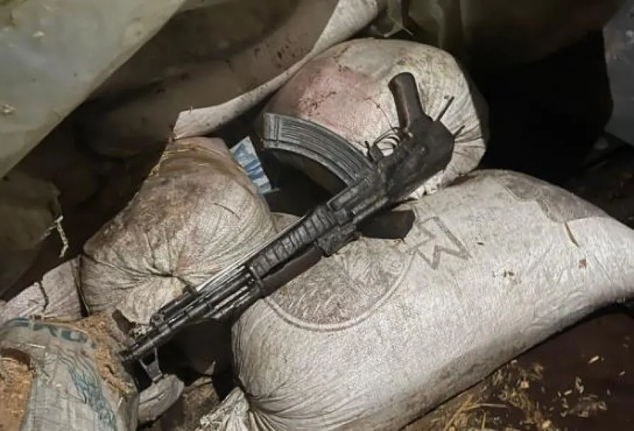 Pezë Helmës/ Arrestohen babë e bir mashtruan për krismat me armë